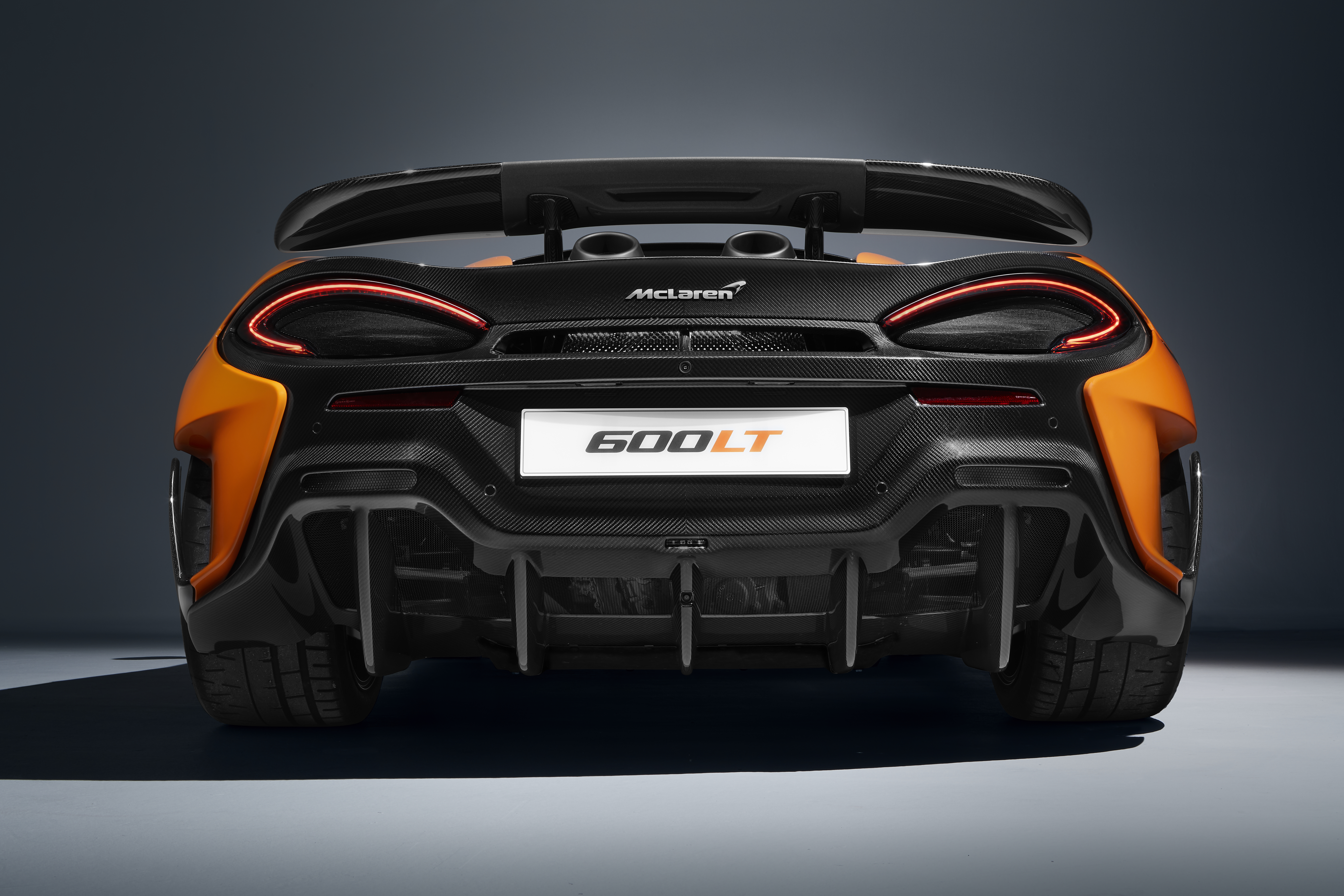 Track Focused Yet Road Legal The Mclaren 600lt Makes Its Debut