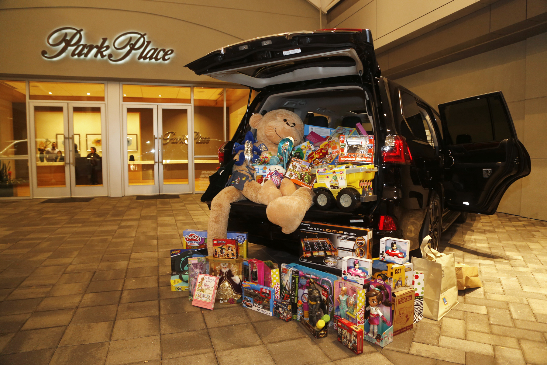 Park Place Lexus Grapevine Kicks Off GRACE Christmas Cottage Toy Drive